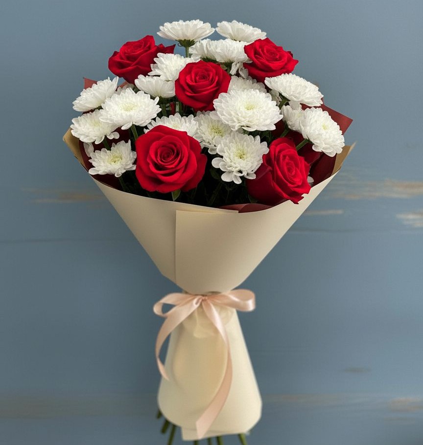 Букет цветов из: Розы и Хризантемы в Североуральске