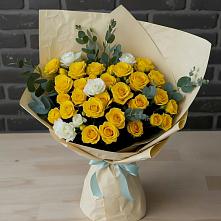 Букет цветов из:  Розы в Североуральске