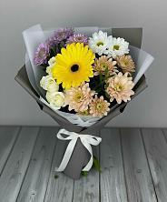 Букет цветов из:  Розы, Герберы и Хризантемы в Североуральске