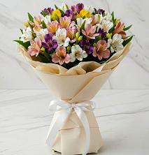 Букет цветов из:  Альстромерии в Североуральске