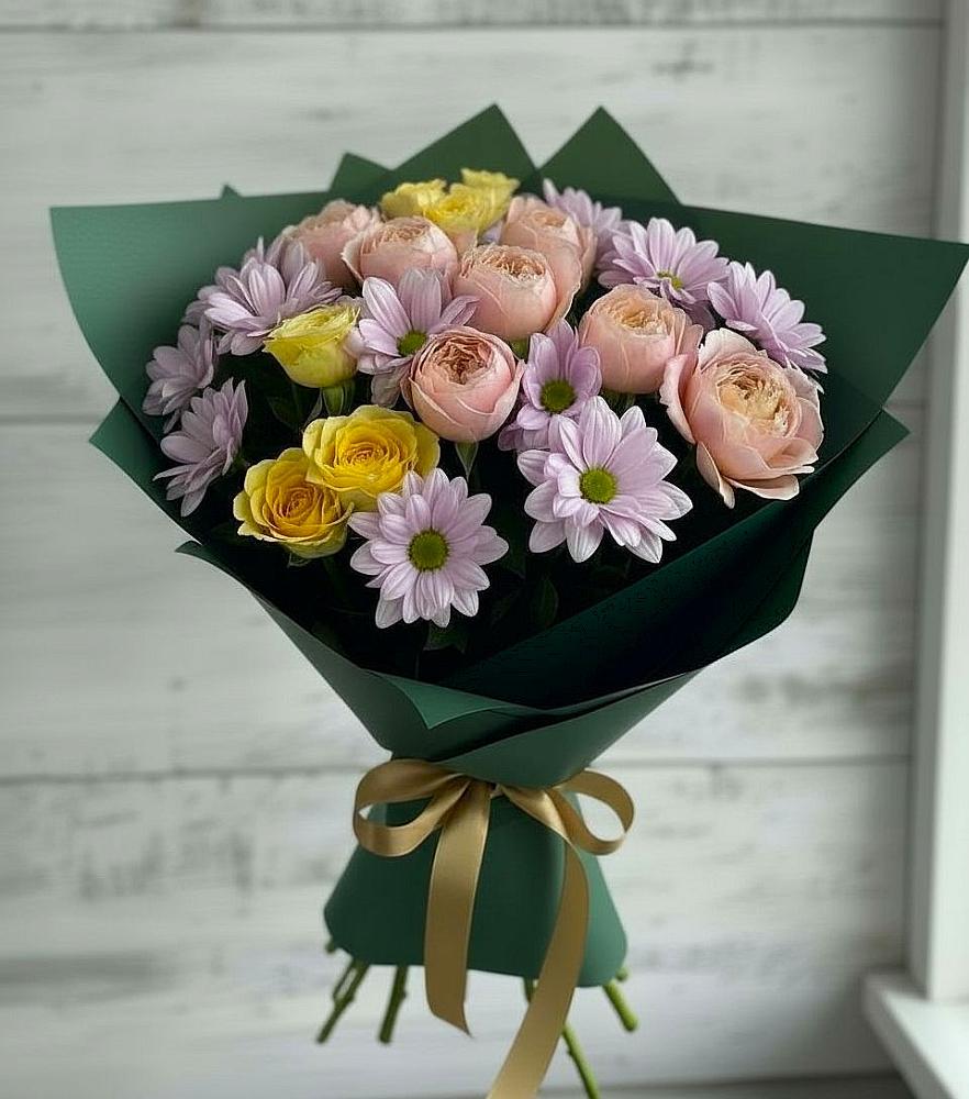 Букет цветов из: Хризантемы и Розы в Североуральске