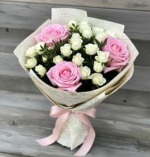 Букет цветов из:  Розы в Североуральске