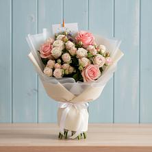 Букет цветов из:  Розы в Североуральске